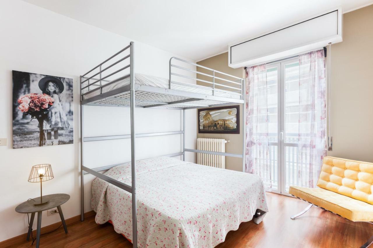 Milano Apartment Ana Esterno foto