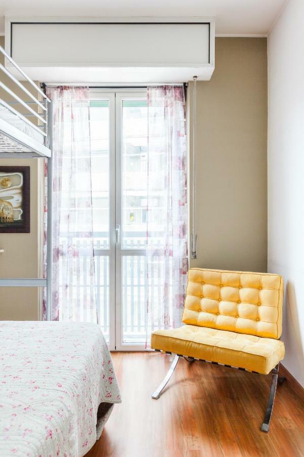 Milano Apartment Ana Esterno foto