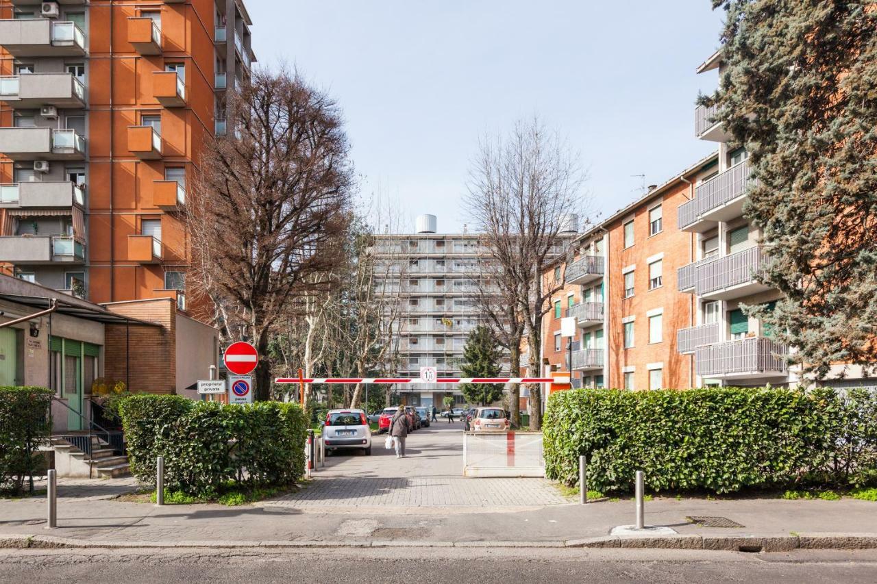 Milano Apartment Ana Esterno foto