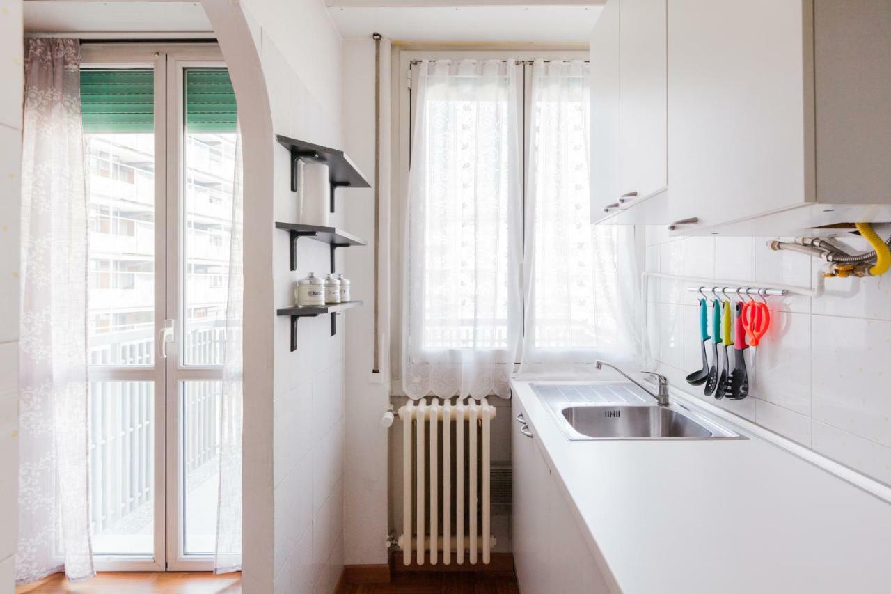 Milano Apartment Ana Esterno foto