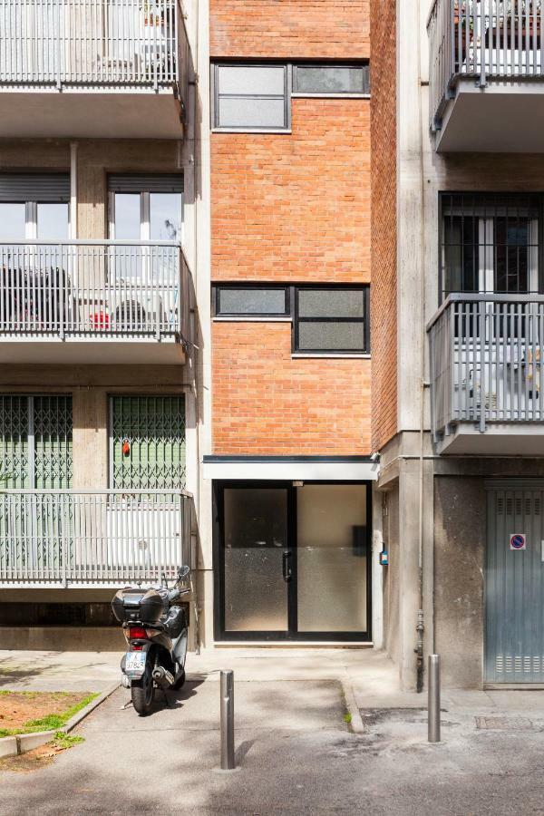Milano Apartment Ana Esterno foto